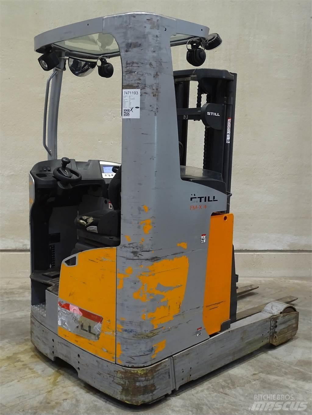 Still FM-X14 Skyvemasttruck