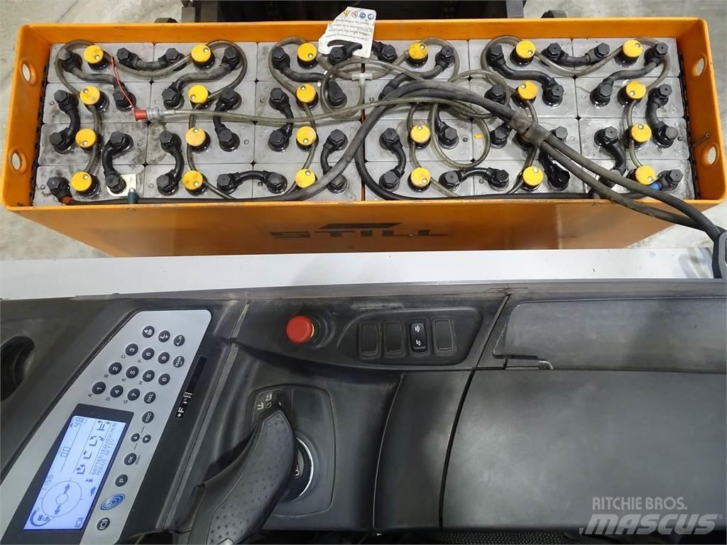 Still FM-X14 Skyvemasttruck