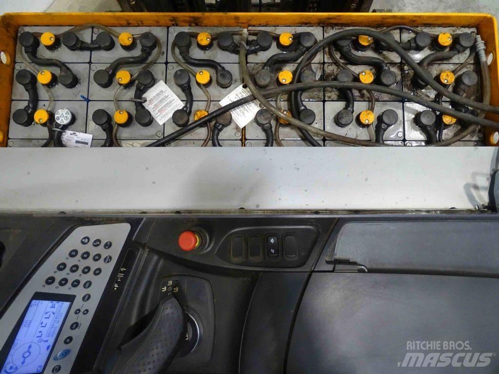 Still FM-X14 Skyvemasttruck
