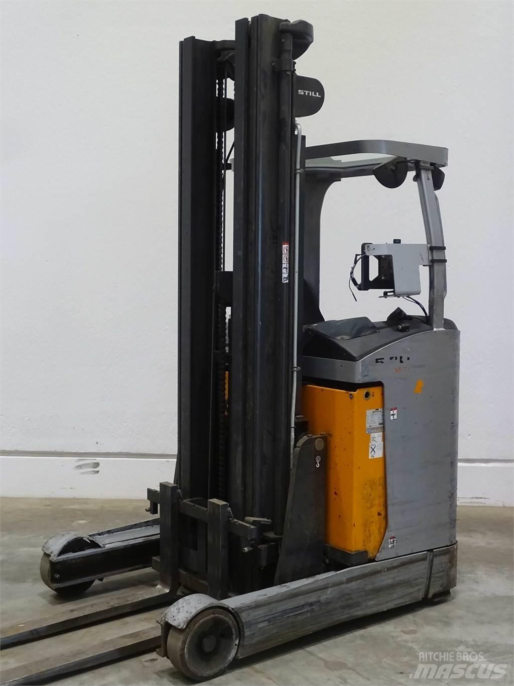 Still FM-X14 Skyvemasttruck