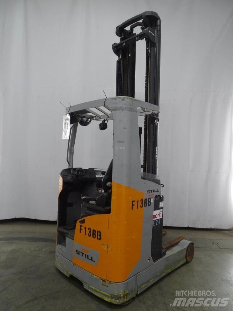 Still FM-X17 Skyvemasttruck