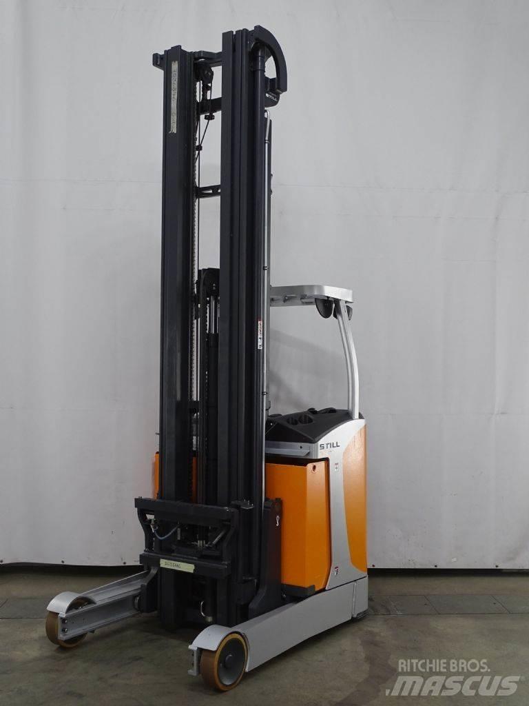 Still FM-X17 Skyvemasttruck