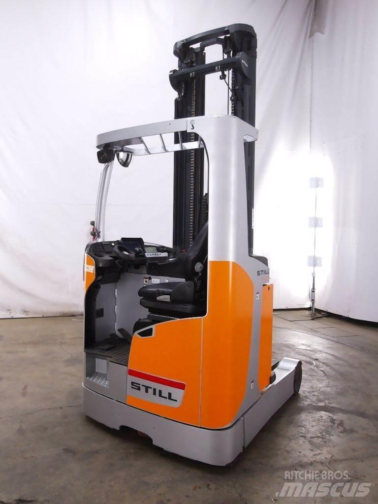 Still FM-X17 Skyvemasttruck
