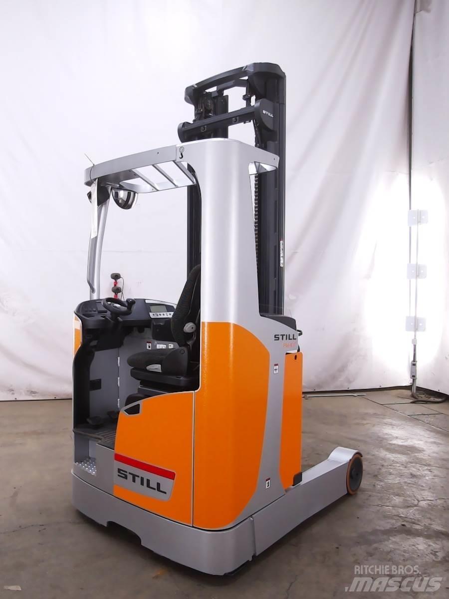 Still FM-X17 Skyvemasttruck