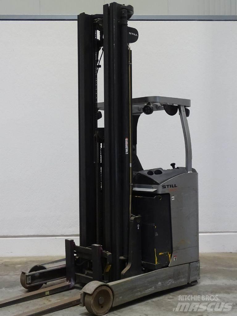 Still FM-X17 Skyvemasttruck