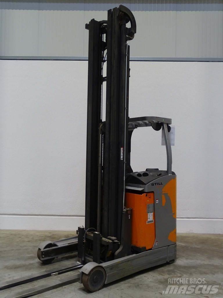 Still FM-X17 Skyvemasttruck