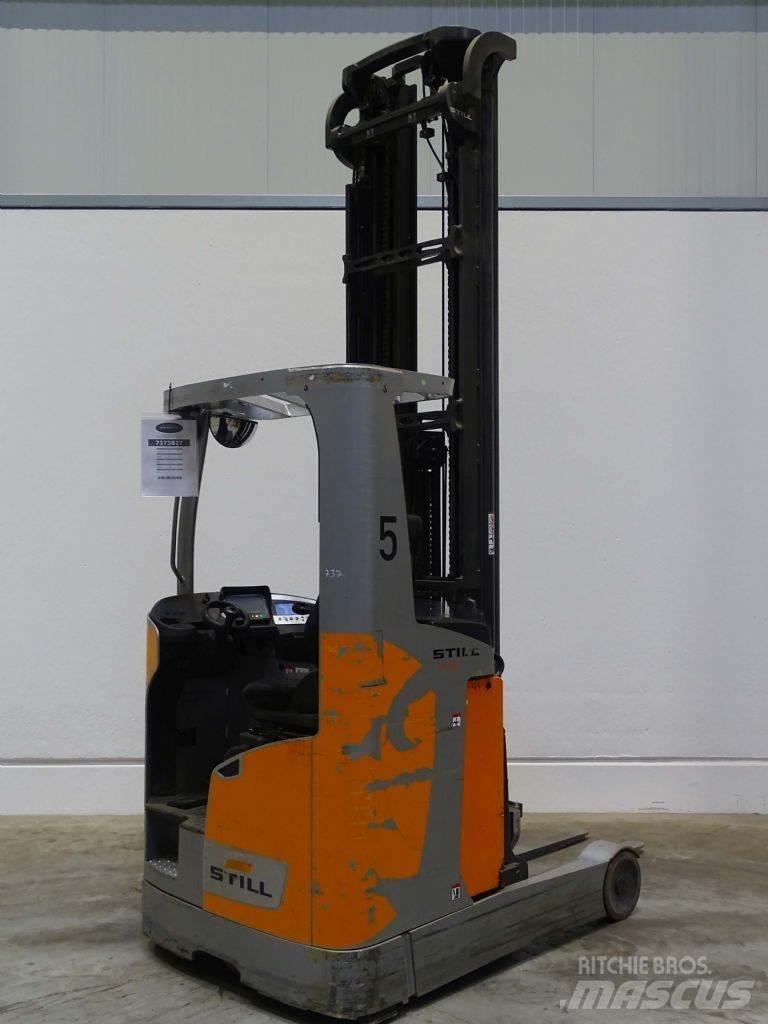Still FM-X17 Skyvemasttruck