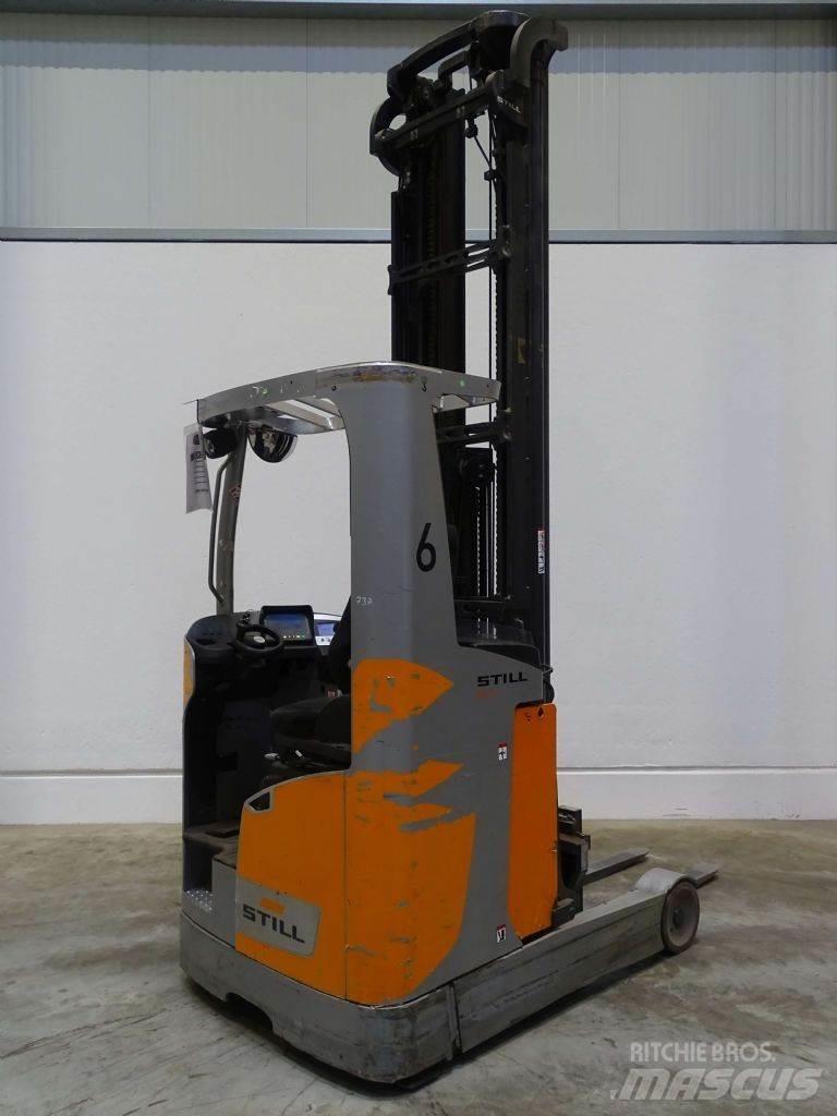 Still FM-X17 Skyvemasttruck