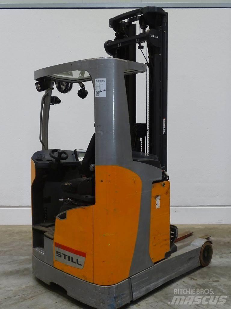 Still FM-X17 Skyvemasttruck