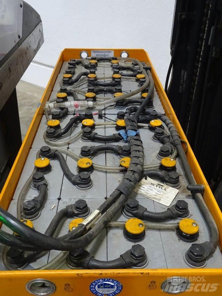 Still FM-X17 Skyvemasttruck