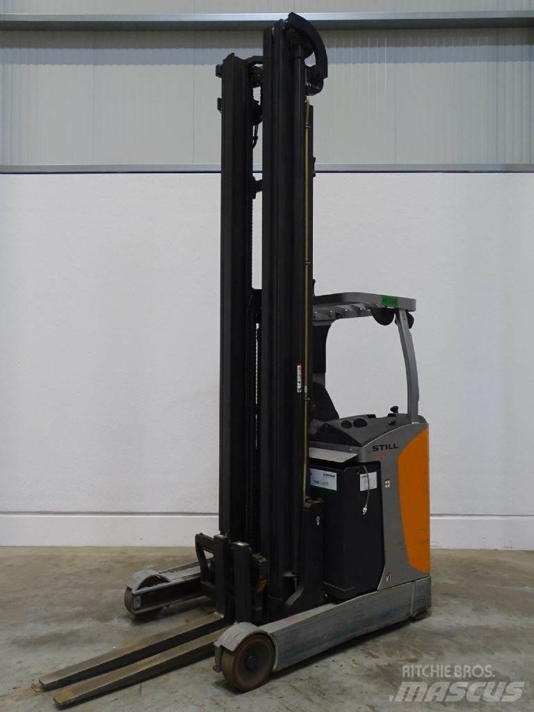 Still FM-X17 Skyvemasttruck