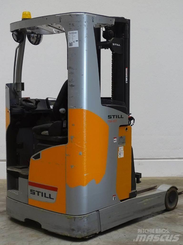 Still FM-X17 Skyvemasttruck