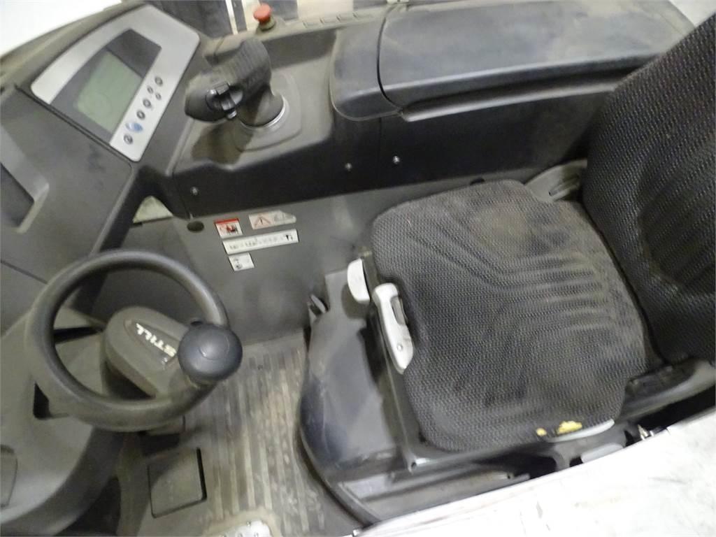 Still FM-X17 Skyvemasttruck