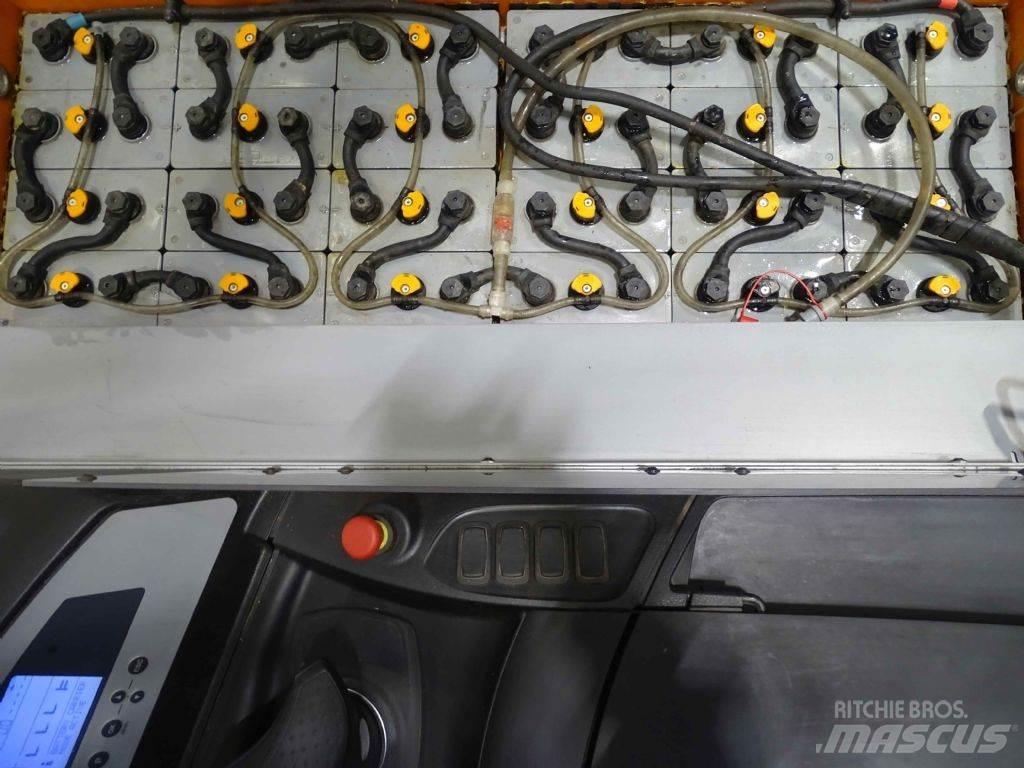 Still FM-X17 Skyvemasttruck