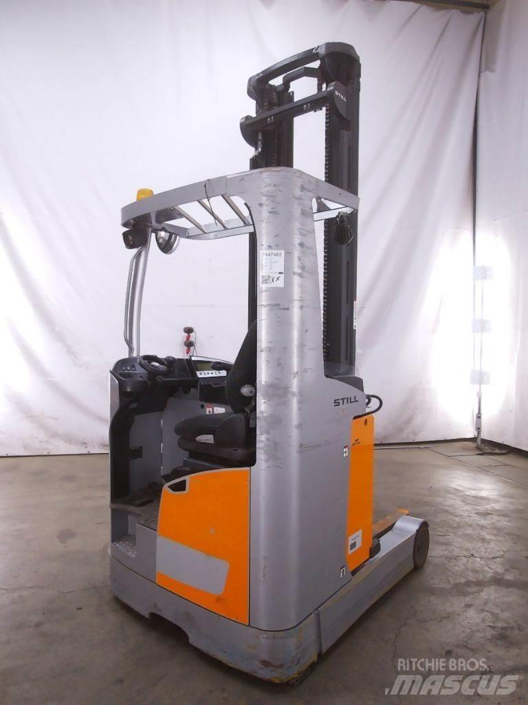 Still FM-X17 Skyvemasttruck