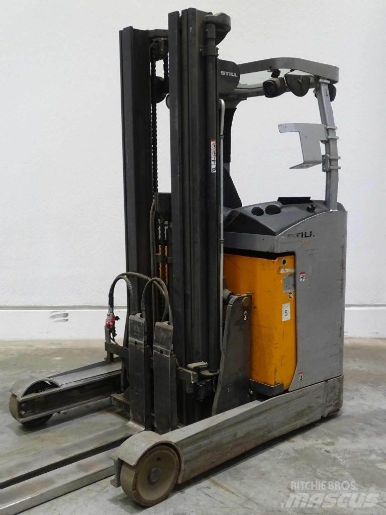 Still FM-X17 Skyvemasttruck