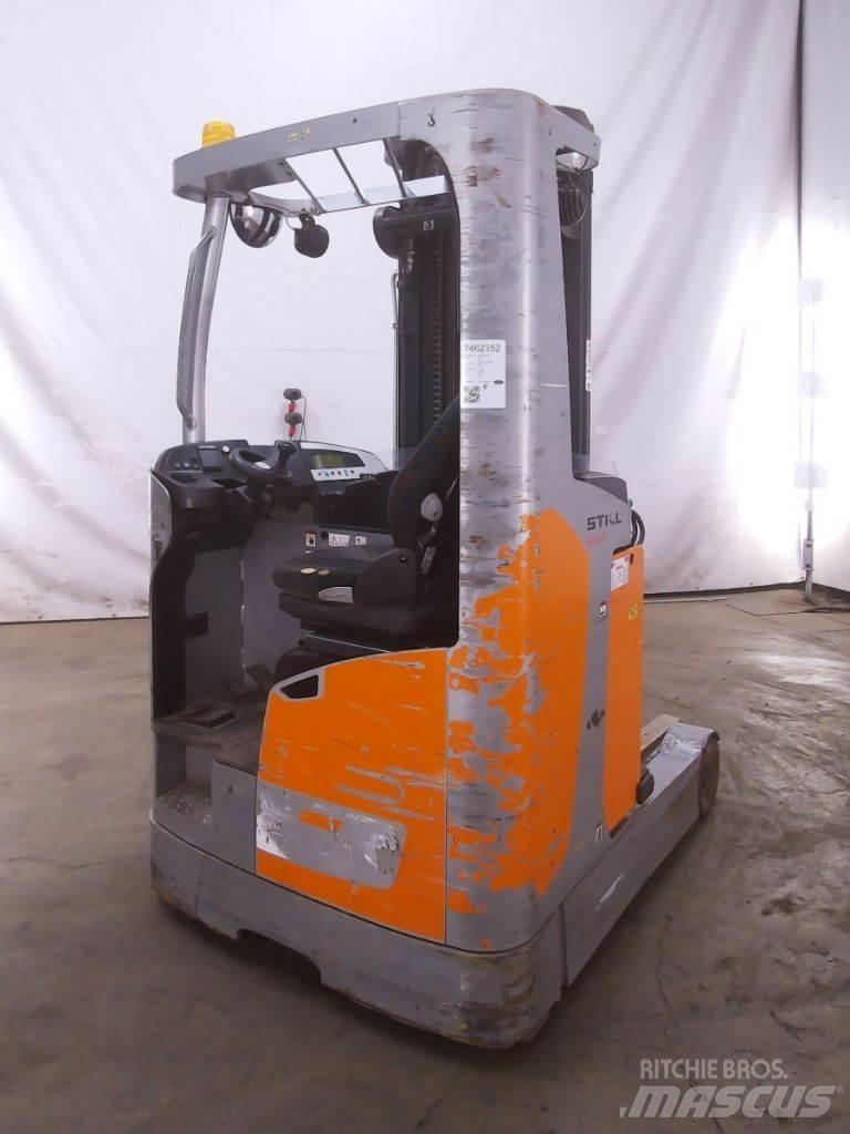 Still FM-X17 Skyvemasttruck