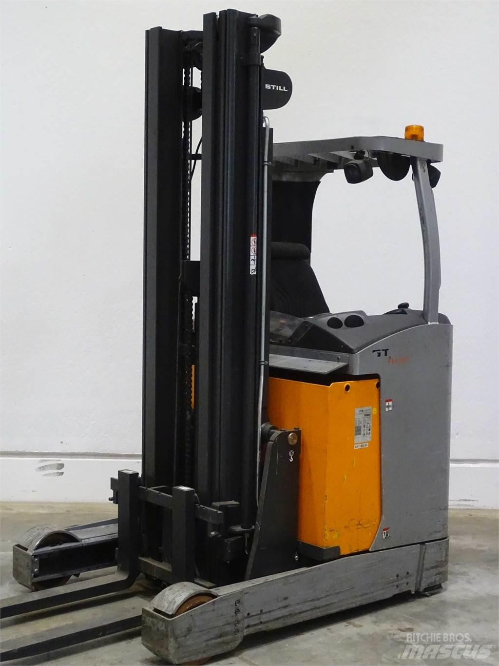 Still FM-X17 Skyvemasttruck