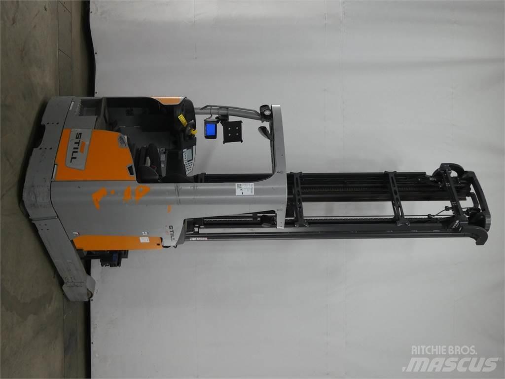 Still FM-X17 Skyvemasttruck