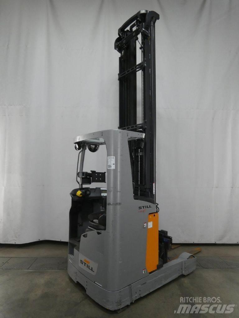 Still FM-X17 Skyvemasttruck