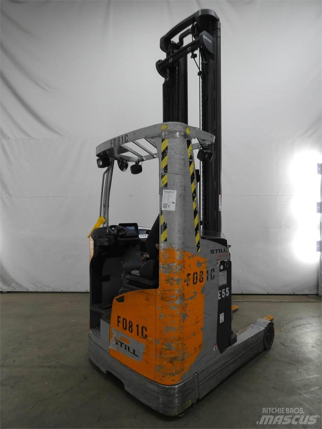 Still FM-X17 Skyvemasttruck