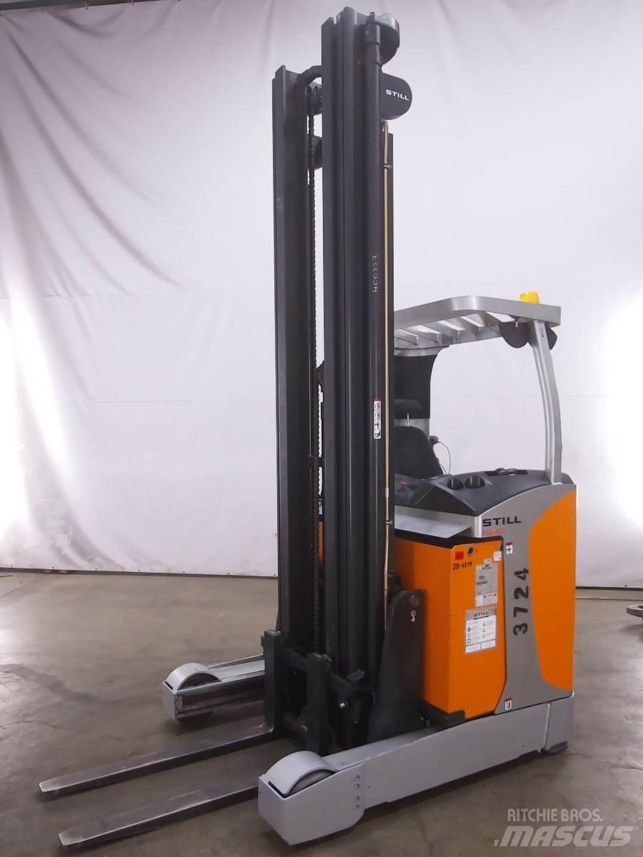 Still FM-X17 Skyvemasttruck