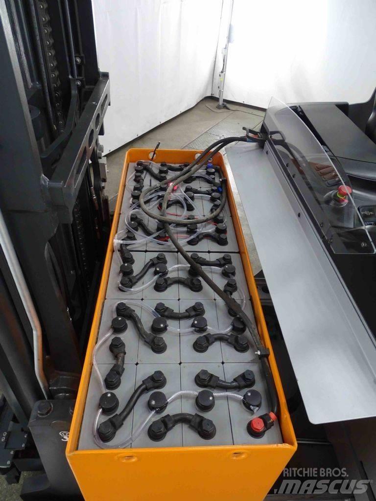 Still FM-X20 Skyvemasttruck