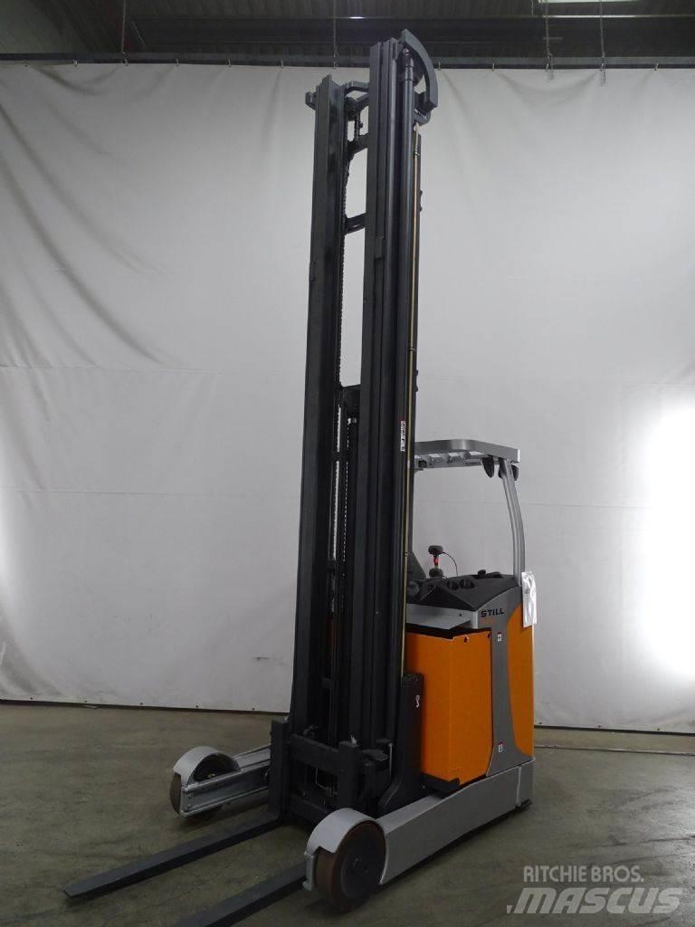 Still FM-X20 Skyvemasttruck