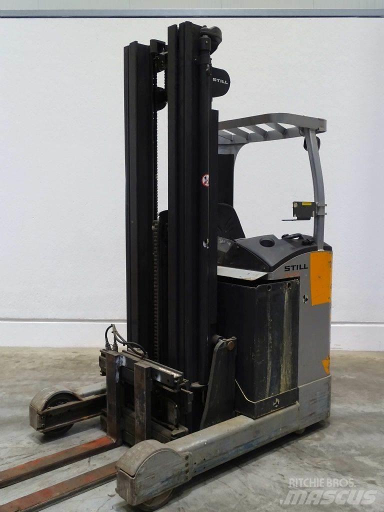 Still FM-X20 Skyvemasttruck