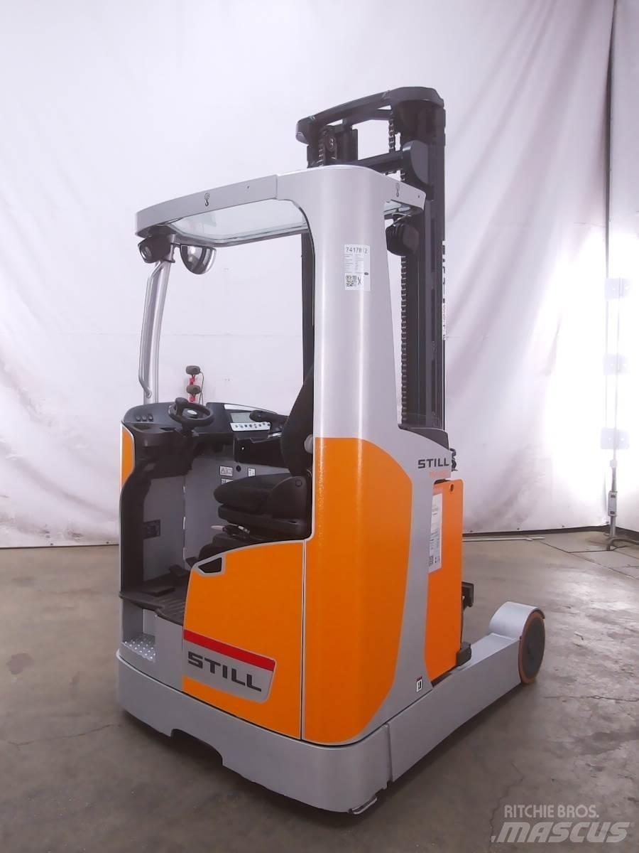 Still FM-X20 Skyvemasttruck