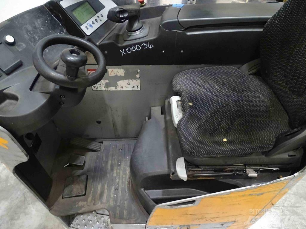 Still FM-X20 Skyvemasttruck