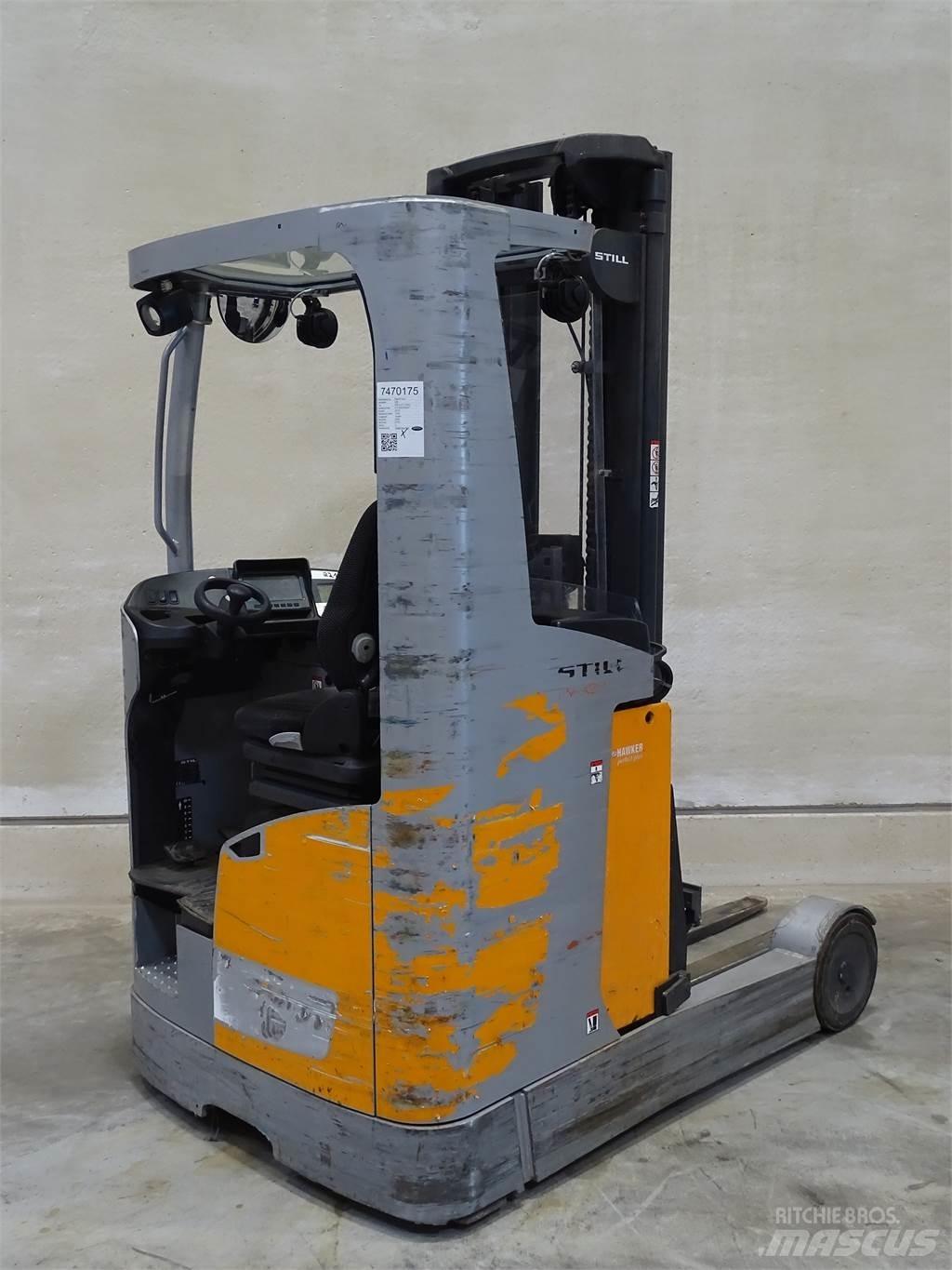 Still FM-X20 Skyvemasttruck