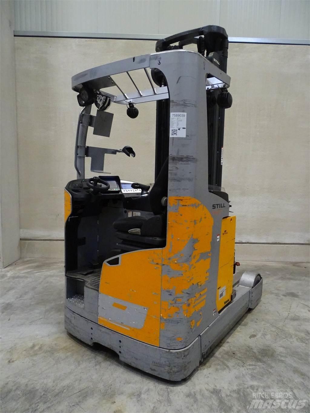 Still FM-X20 Skyvemasttruck