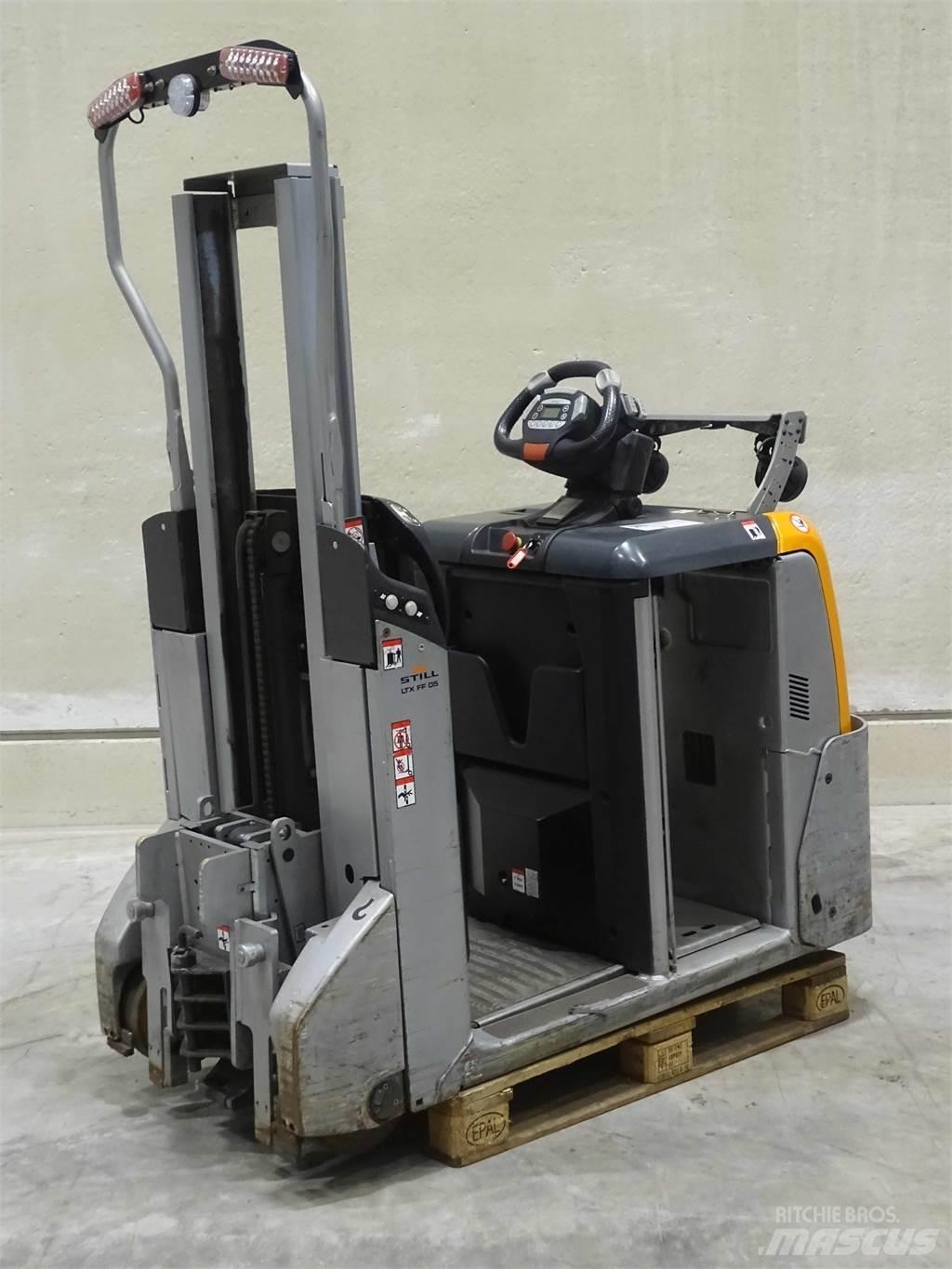 Still LTX-FF05 Tauetraktor