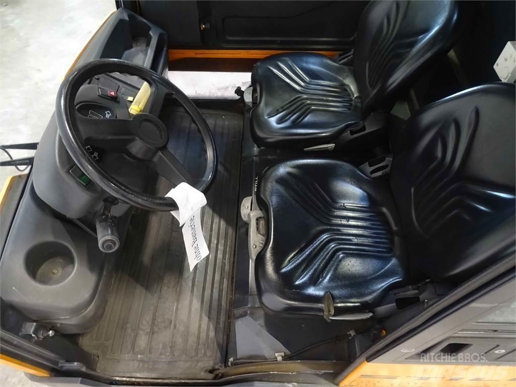 Still R07-25 Tauetraktor
