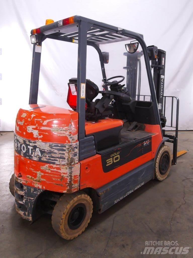 Toyota 7FBMF30 Elektriske trucker