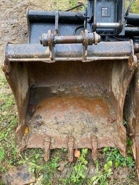 JCB 85Z-2 Beltegraver