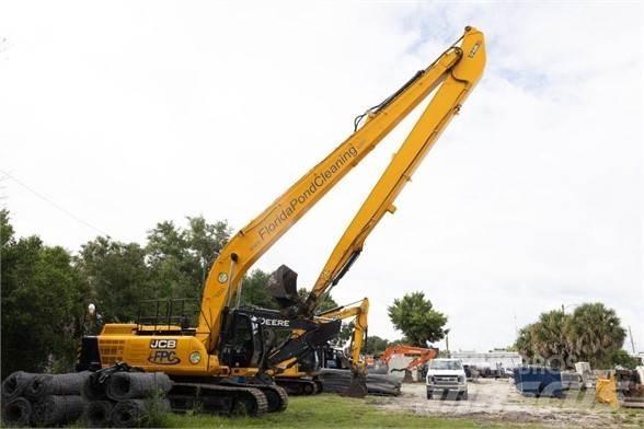 JCB JS370 Beltegraver