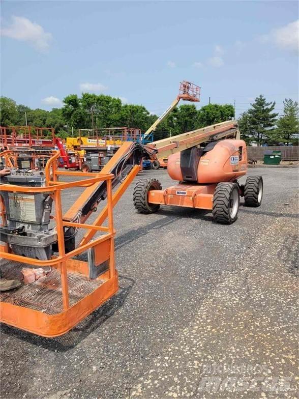JLG 600AJ Leddede bomlifter