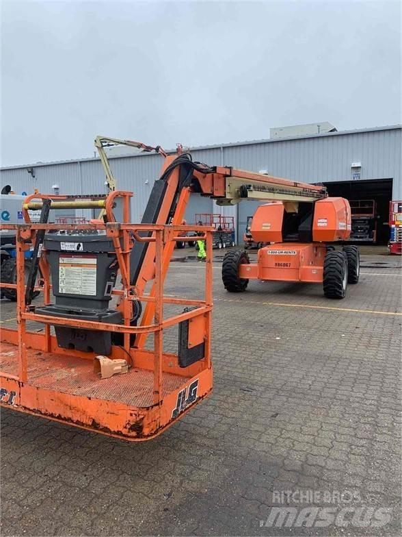 JLG 660SJ Teleskop bomlifter