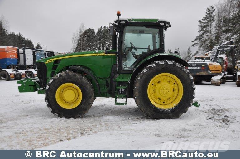 John Deere 8245R Traktorer