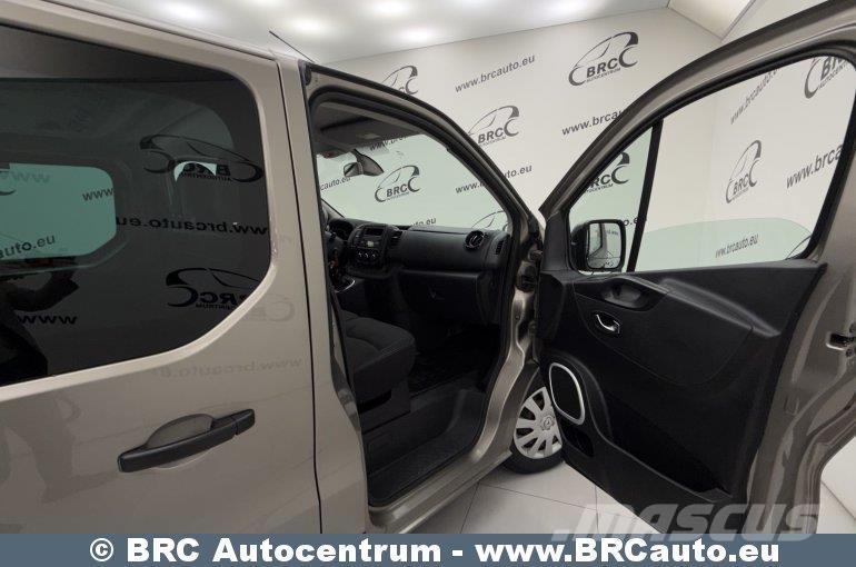 Renault Trafic Minibusser