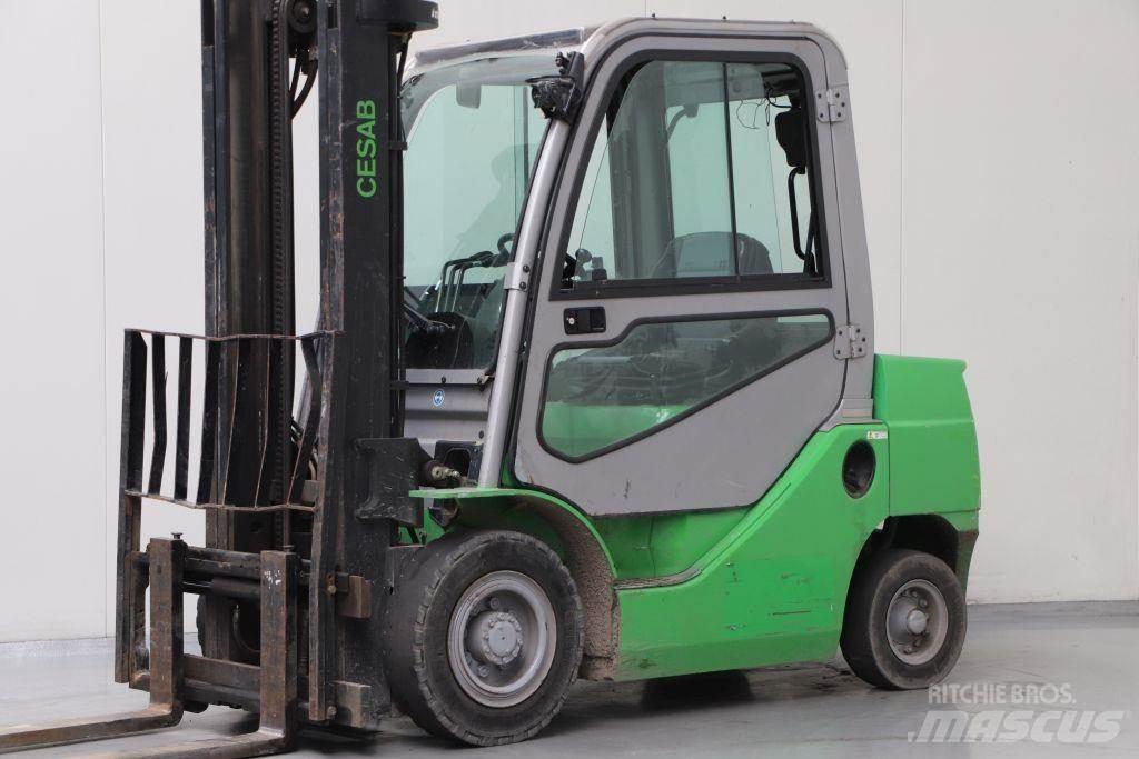 Cesab M325D Diesel Trucker