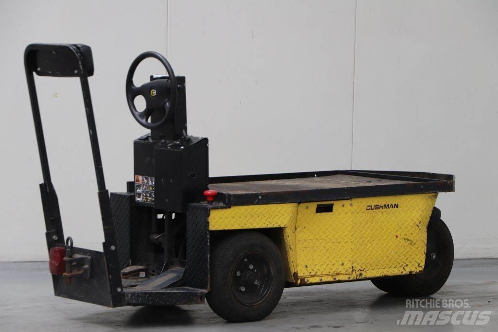 Cushman  Tauetraktor