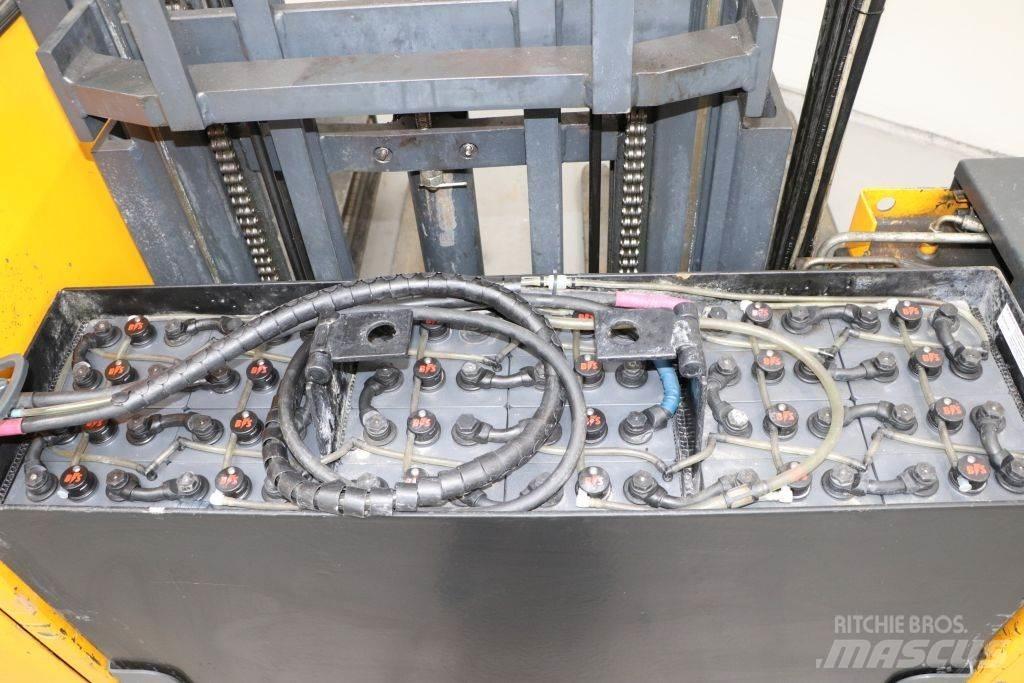 Hubtex VD 25 Sidelaster