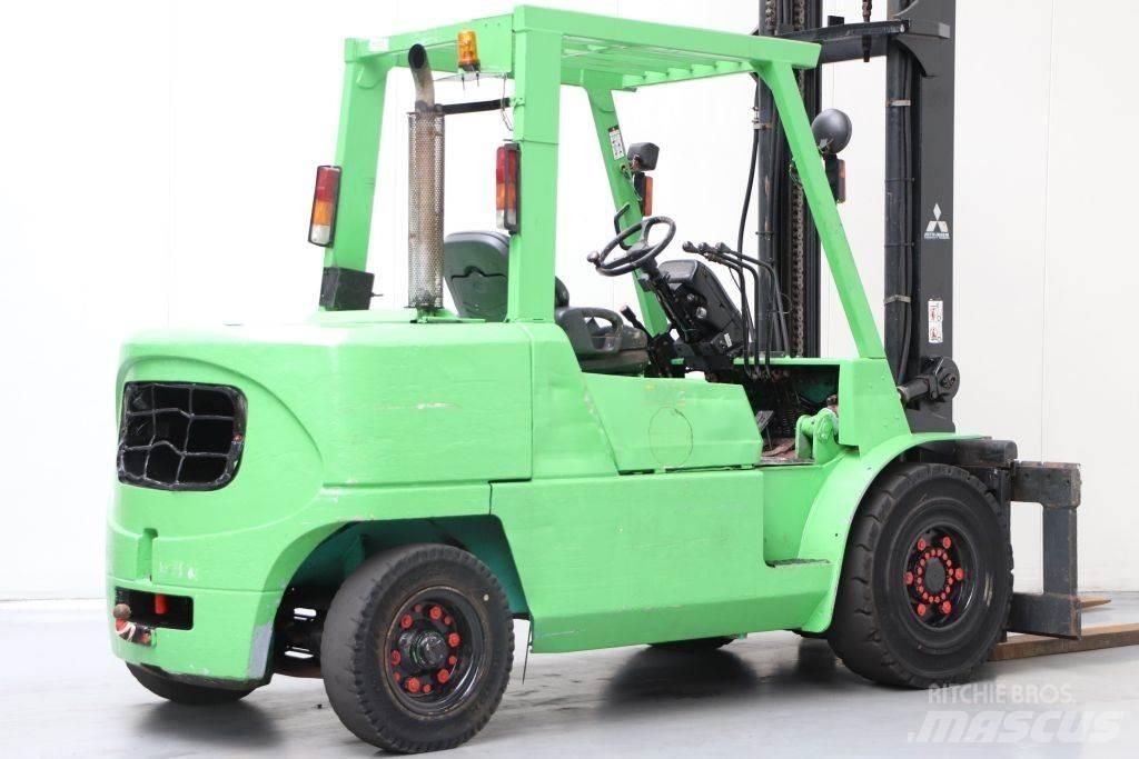 Mitsubishi FD50K Diesel Trucker