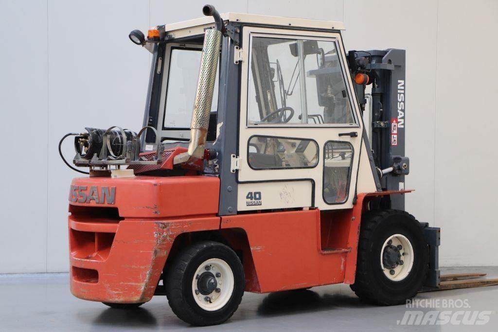 Nissan BF03A35U Propan trucker