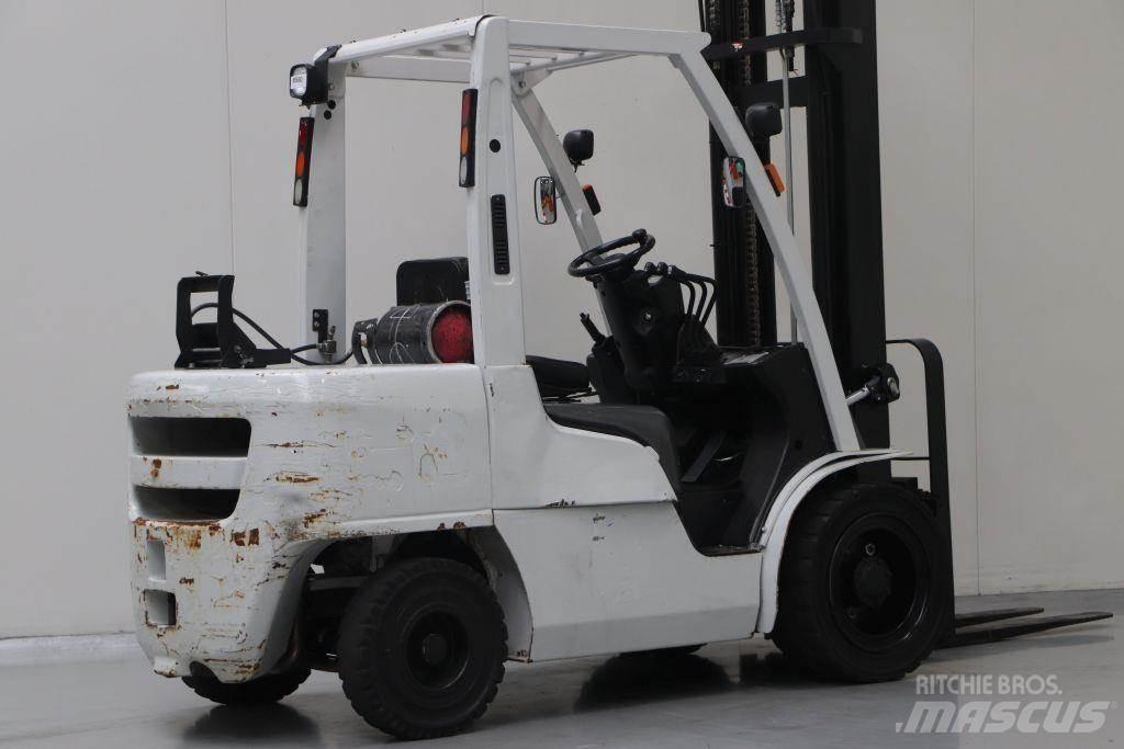 Nissan UG1F2A35DU Propan trucker