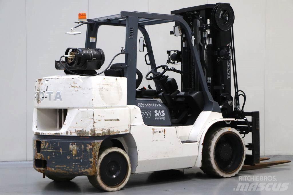 Toyota 7FGCU70 Propan trucker
