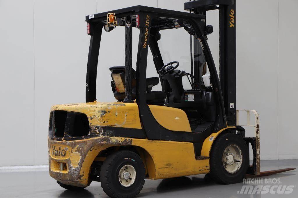 Yale GDP35VX Diesel Trucker